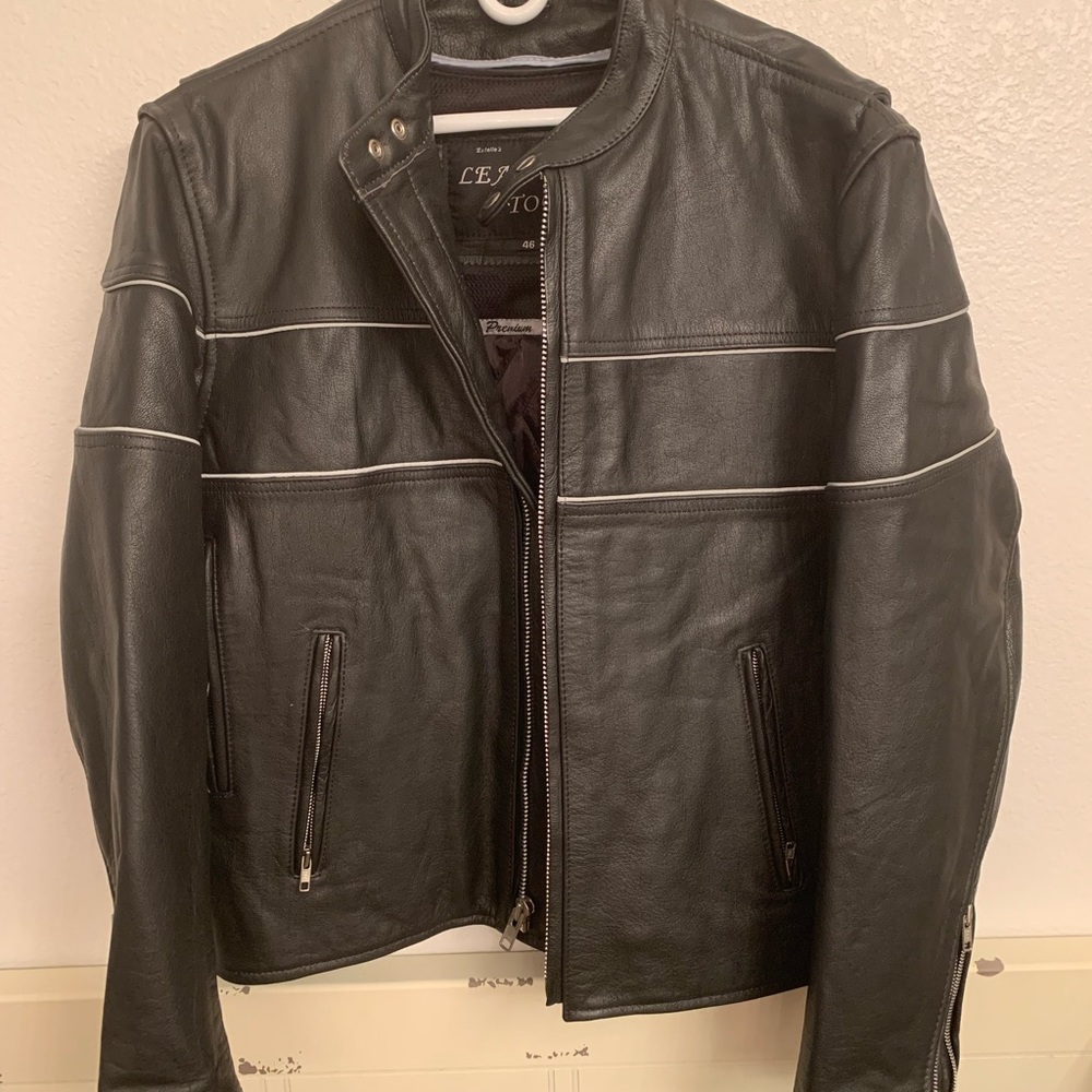 Estella leather riding coat. Men’s size 42
